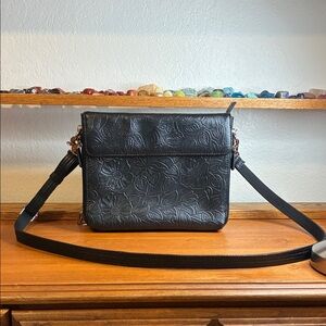 Gun Toten Mamas Black Floral Embossed Crossbody Bag